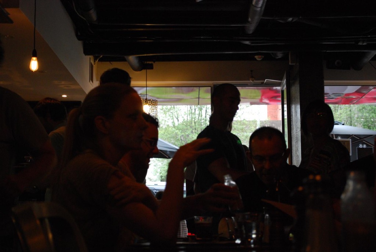 Gemütliches Café-Ambiente für ein erstes Date
